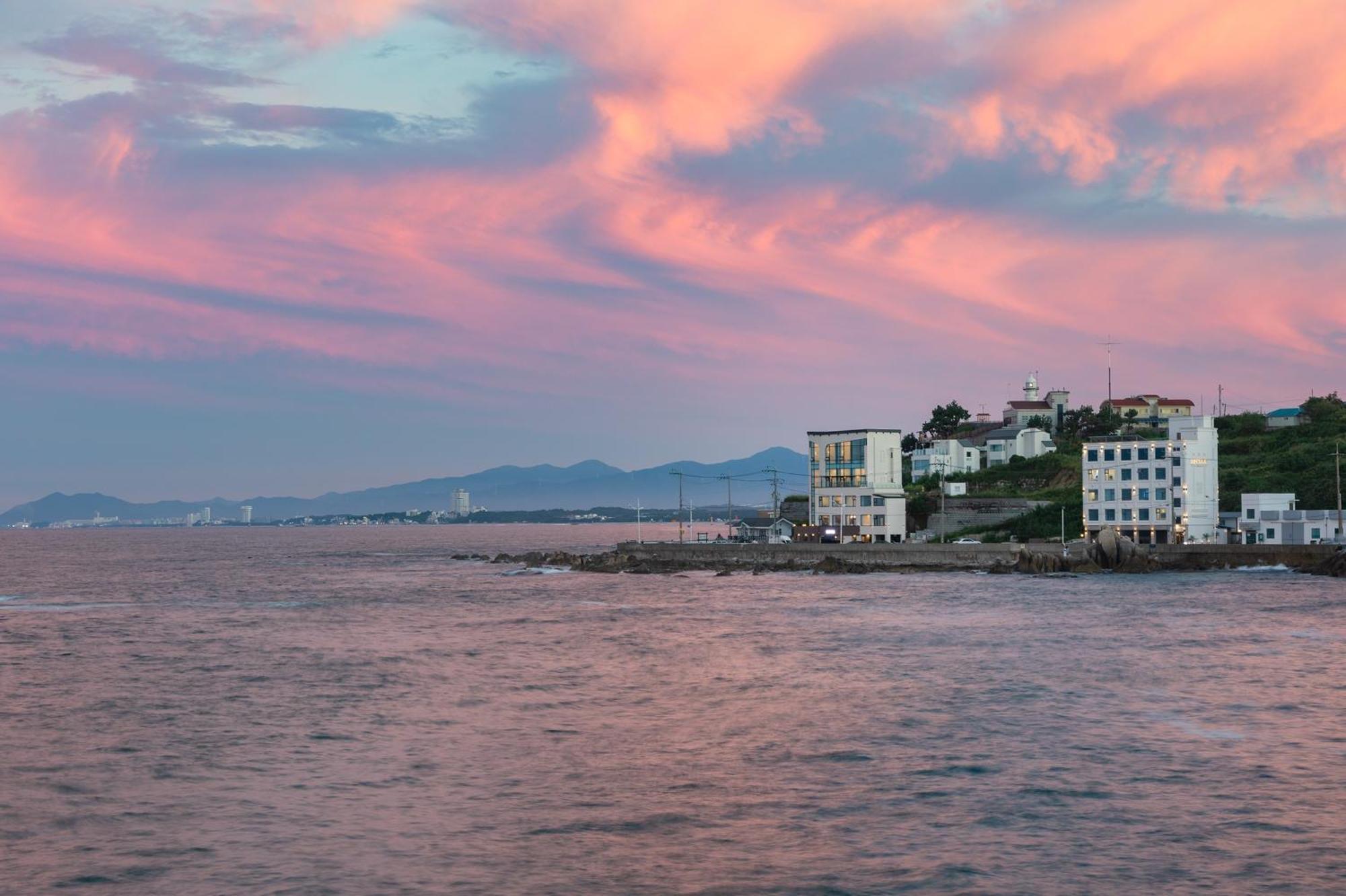 Gangneung Hue Pension Ocean View, Spa, Couple Luaran gambar